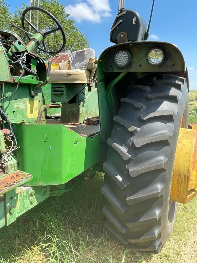 Image of John Deere 5020 equipment image 4