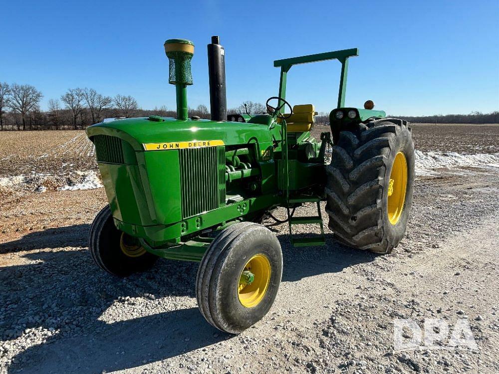 Image of John Deere 5020 Primary image