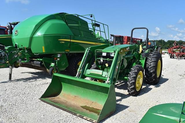 Image of John Deere 5045E equipment image 2