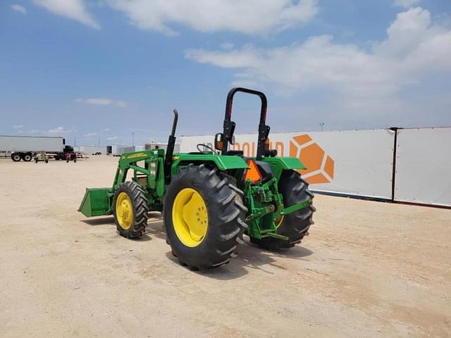 Image of John Deere 5045E equipment image 2