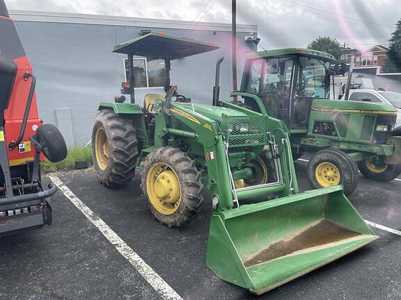Image of John Deere 5045D equipment image 3