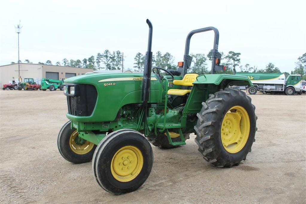 Main image John Deere 5045D