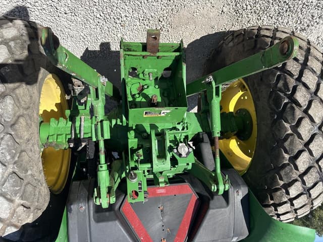 Image of John Deere 5045E equipment image 2