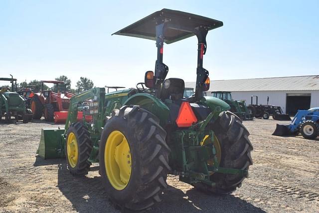 Image of John Deere 5045E equipment image 1