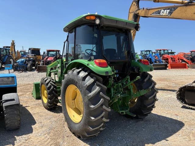 Image of John Deere 5045E equipment image 3