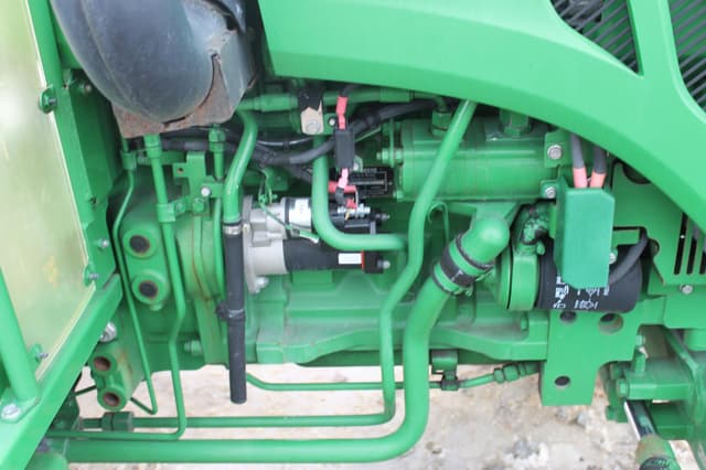 Image of John Deere 5045E equipment image 2