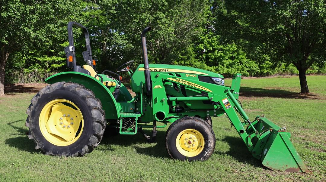 Image of John Deere 5045E Primary image