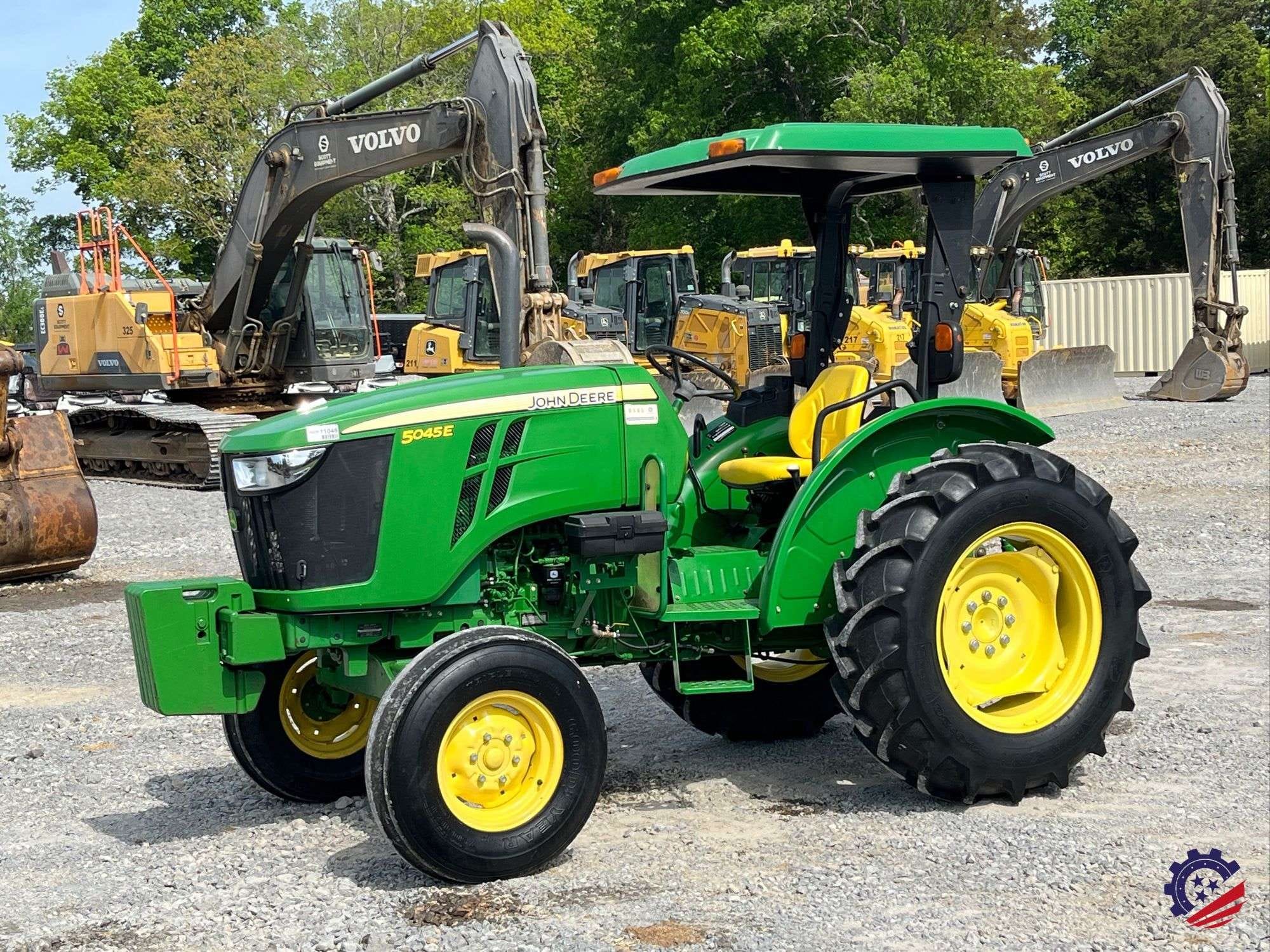 John Deere 5045E Equipment Image0