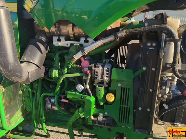Image of John Deere 5045E equipment image 4