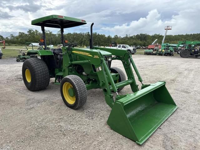 Image of John Deere 5045E equipment image 4