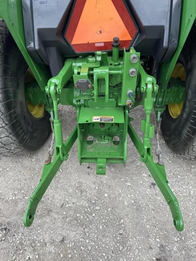 Image of John Deere 5045E equipment image 2