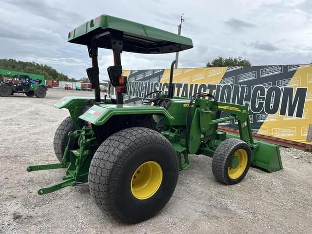 Image of John Deere 5045E equipment image 3