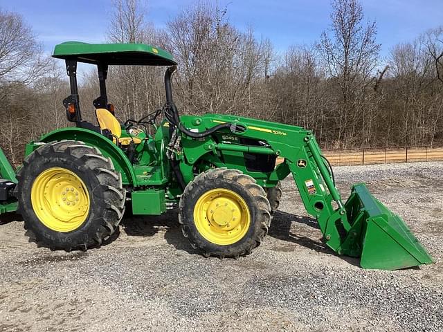 Image of John Deere 5045E equipment image 2