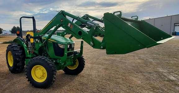 Image of John Deere 5050E equipment image 3