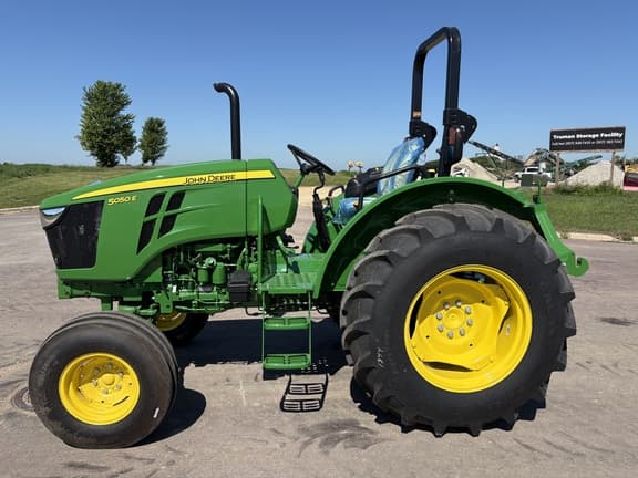 Image of John Deere 5050E Primary image