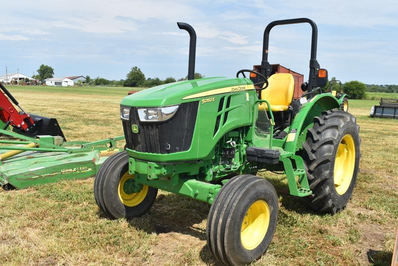 Image of John Deere 5050E Primary image
