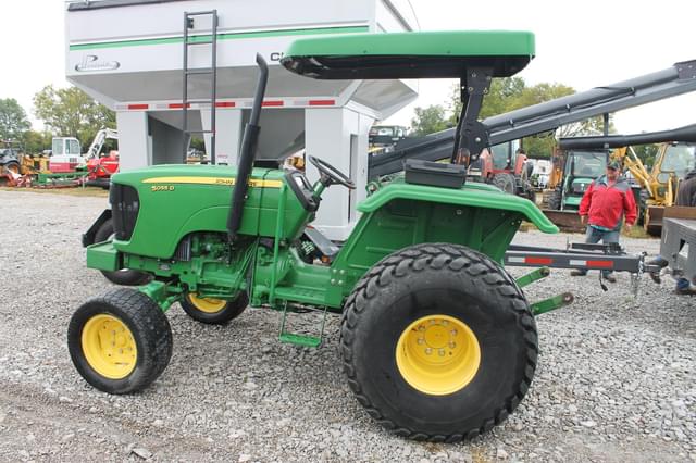 Image of John Deere 5055D equipment image 1