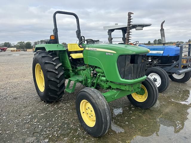 Image of John Deere 5055D equipment image 1