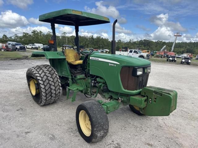 Image of John Deere 5055D equipment image 4