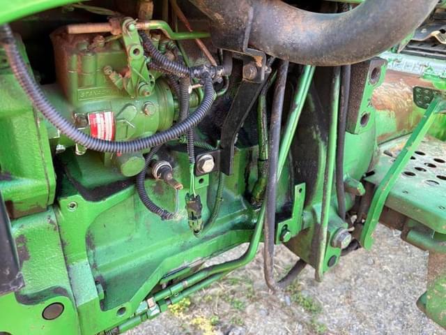 Image of John Deere 5055D equipment image 4