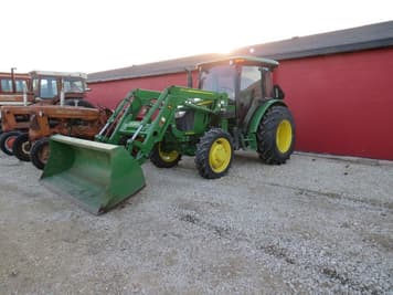 Main image John Deere 5055E