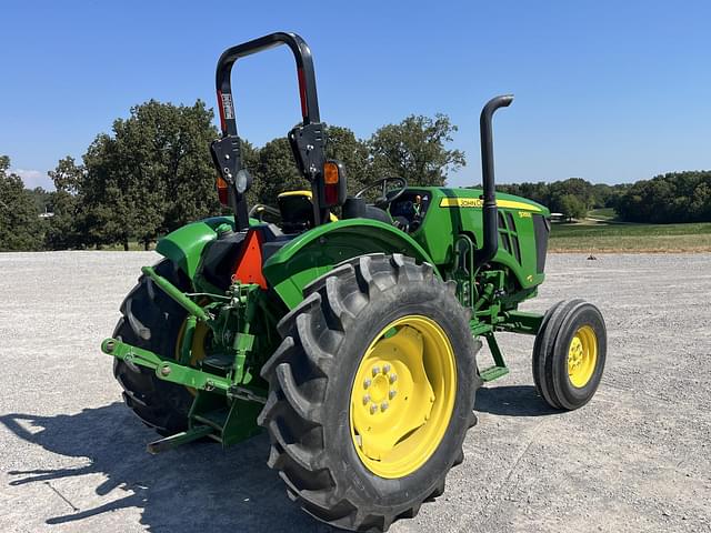 Image of John Deere 5055E equipment image 2