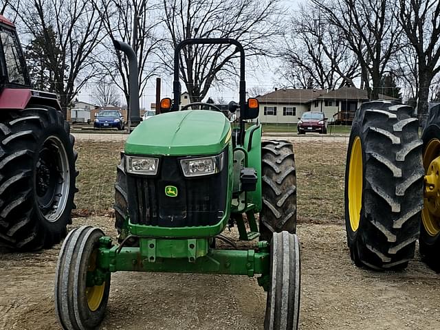 Image of John Deere 5055E equipment image 1