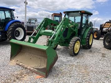 Main image John Deere 5055E