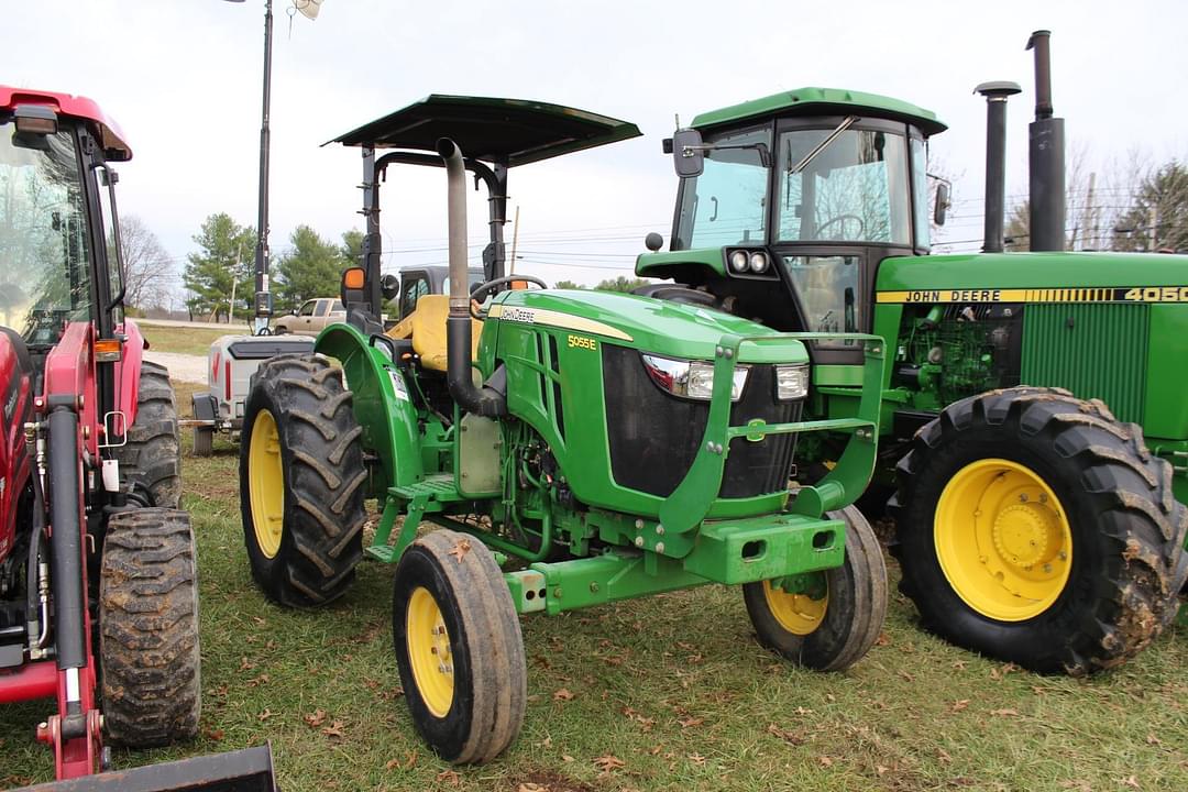 Image of John Deere 5055E Primary image