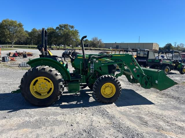Image of John Deere 5055E equipment image 2