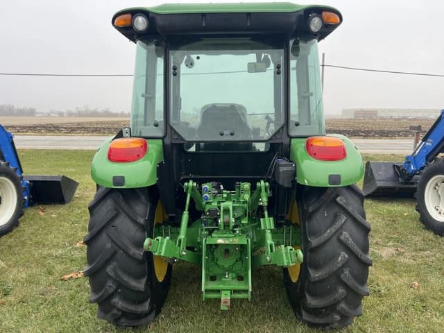 Image of John Deere 5055E equipment image 4