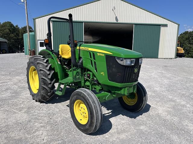 Image of John Deere 5055E equipment image 1