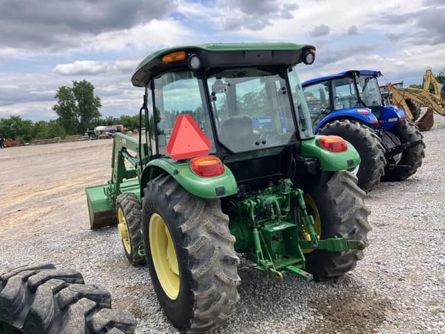 Image of John Deere 5055E equipment image 3