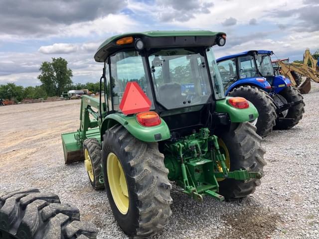 Image of John Deere 5055E equipment image 3
