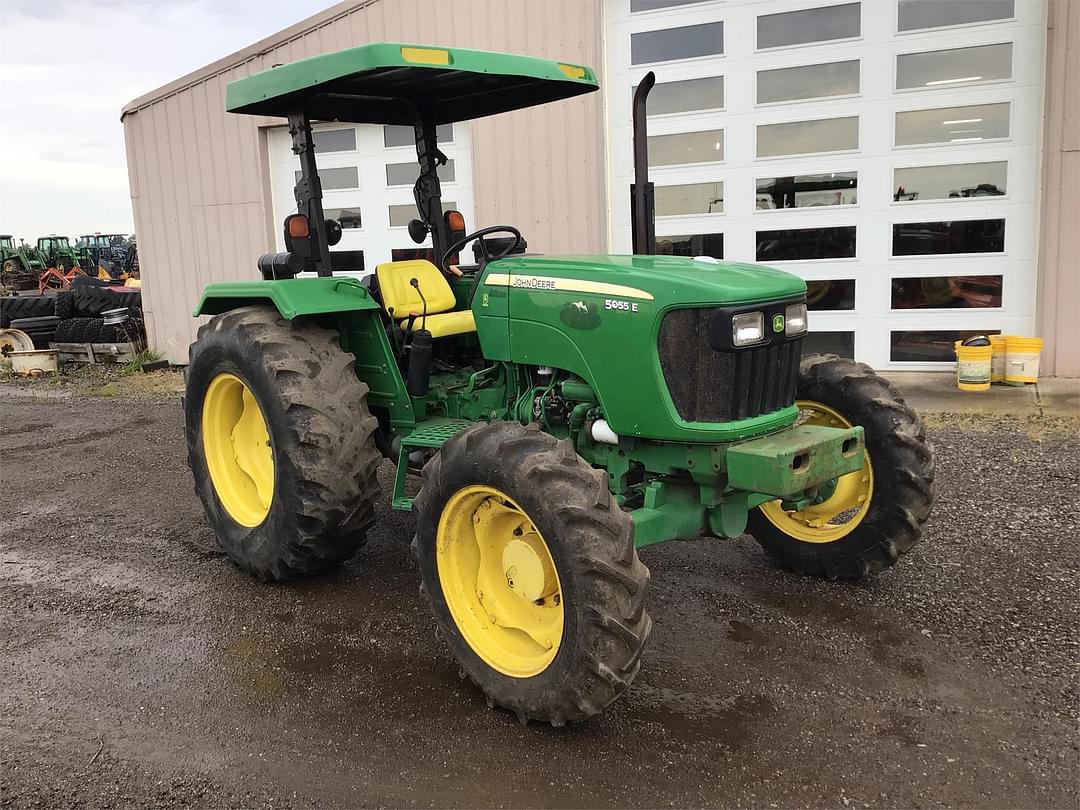 Image of John Deere 5055E Primary image