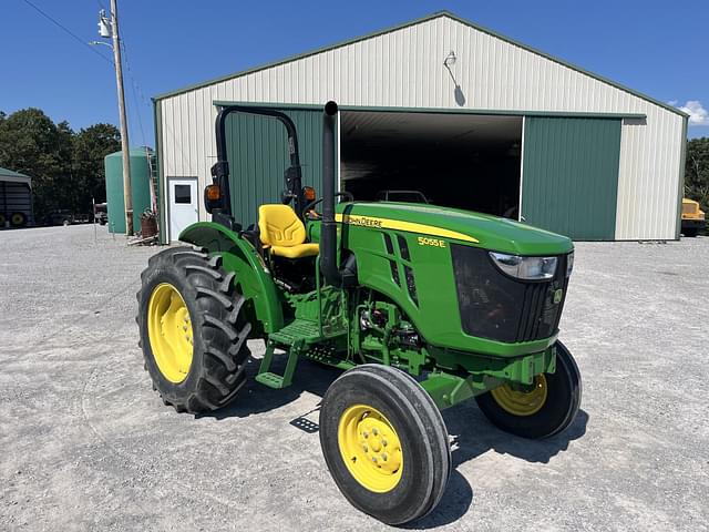 Image of John Deere 5055E equipment image 1