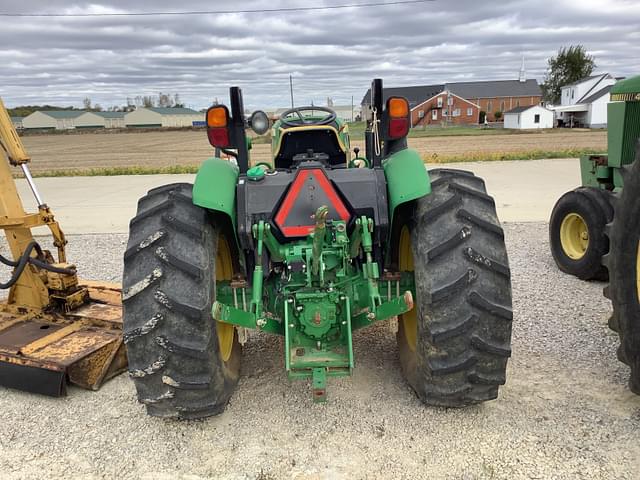 Image of John Deere 5055E equipment image 3