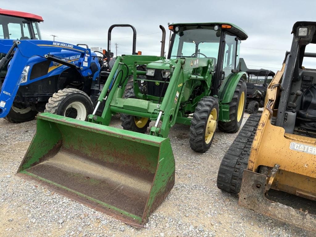John Deere 5055E Equipment Image0