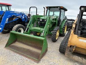 John Deere 5055E Image