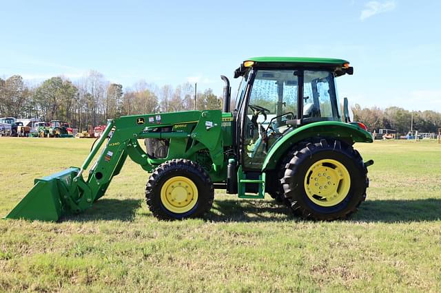 Image of John Deere 5055E equipment image 3