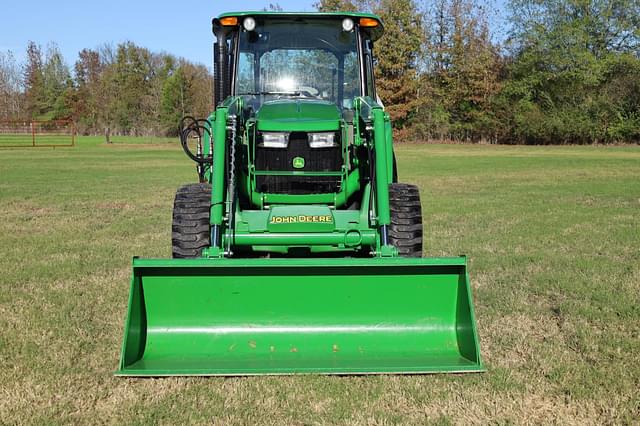 Image of John Deere 5055E equipment image 1