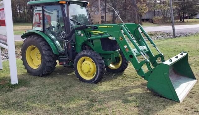 Image of John Deere 5055E equipment image 2