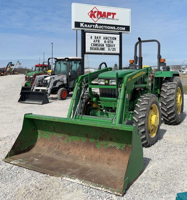 Image of John Deere 5055E equipment image 2