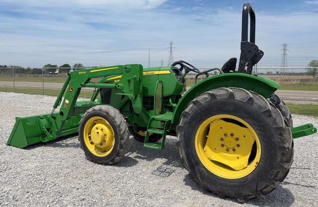 Image of John Deere 5055E equipment image 2