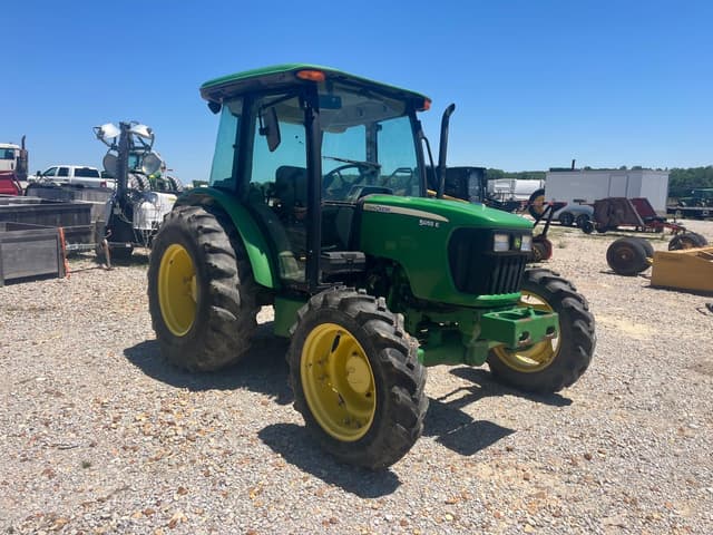 Image of John Deere 5055E equipment image 2