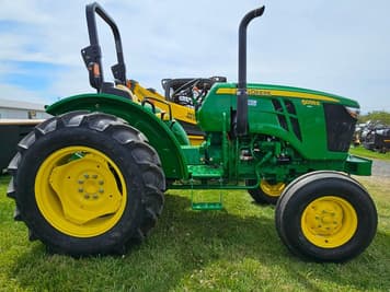 Main image John Deere 5055E