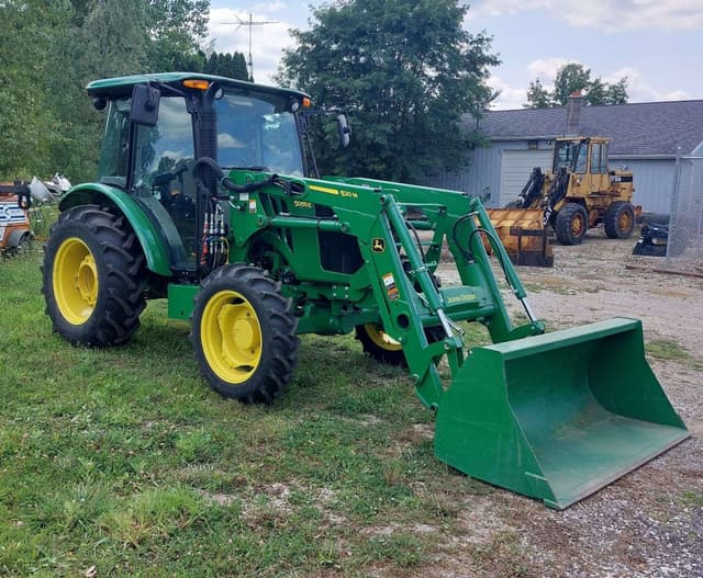 Image of John Deere 5055E equipment image 1
