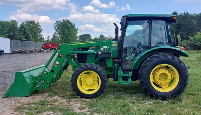 Image of John Deere 5055E equipment image 2