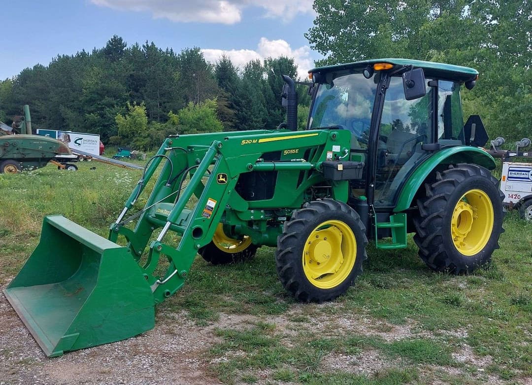 Image of John Deere 5055E Primary image