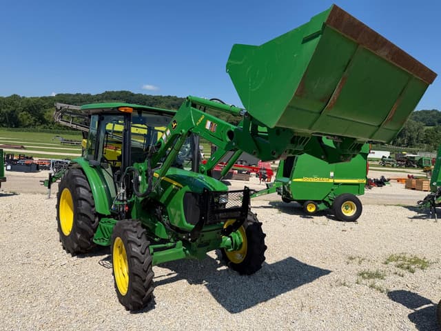 Image of John Deere 5055E equipment image 2